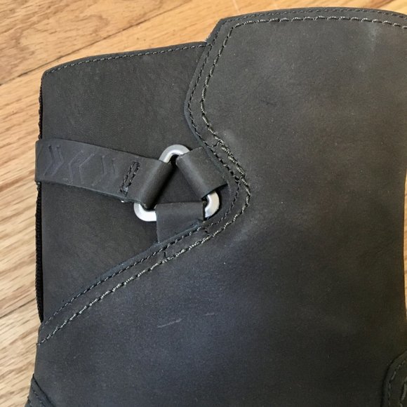 Olive green Teva boots, NWOT - Picture 6 of 8